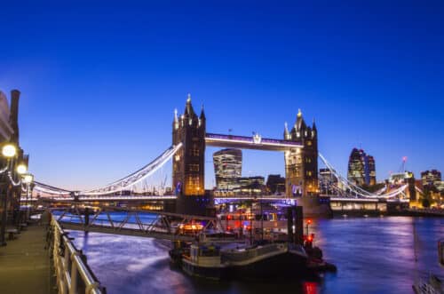 london cruise for romantic night out